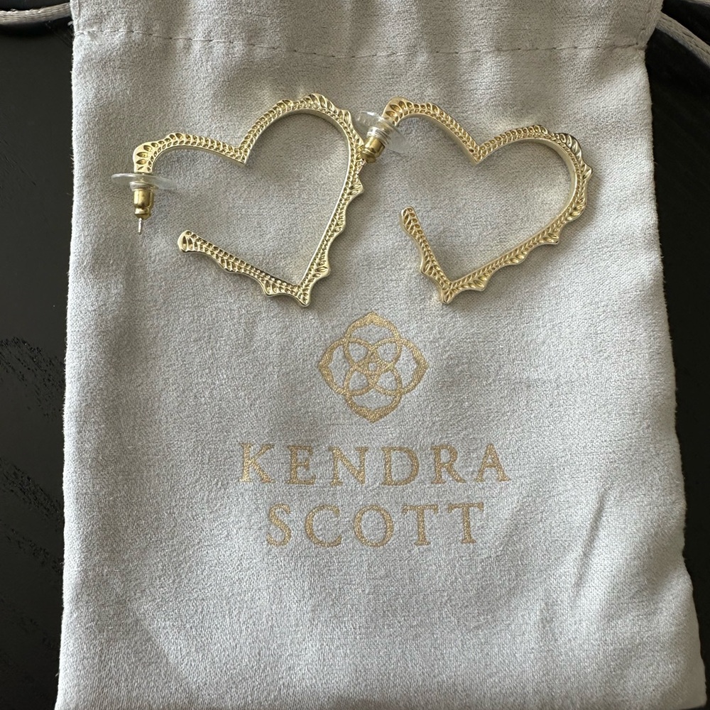 Kendra Scott Gold Heart Earrings